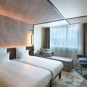 Отель Novotel Expo ****